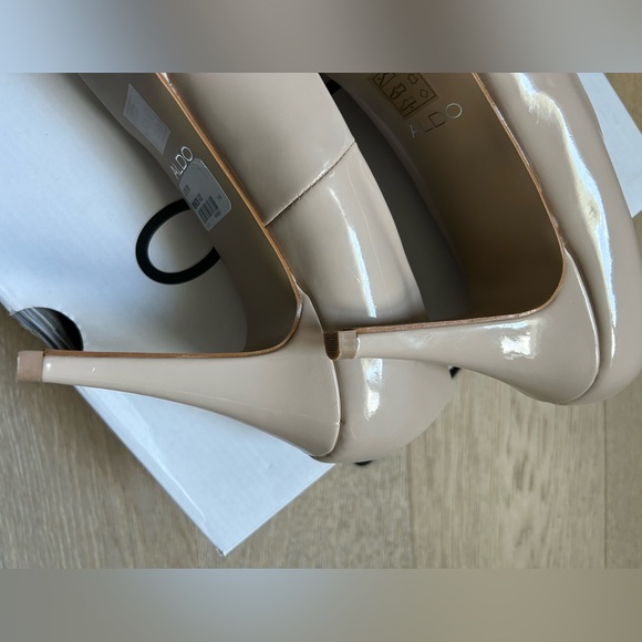ALDO Kenzie Patent Leather Pumps - Picture 6 of 8